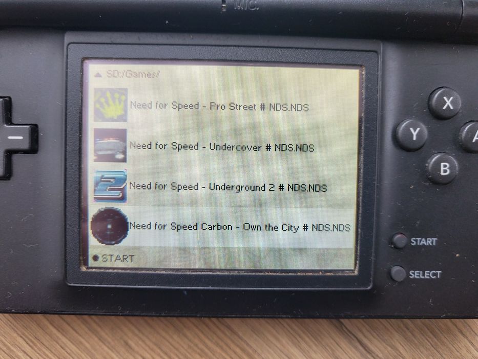 Nintendo DS Lite + 214 Игри
