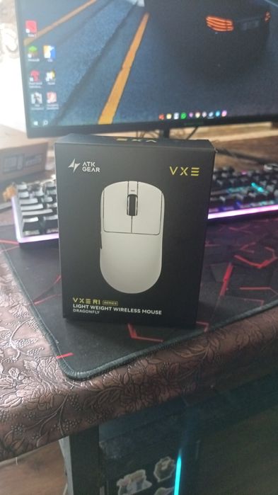 продам почти новую мышку vxe r1 se+