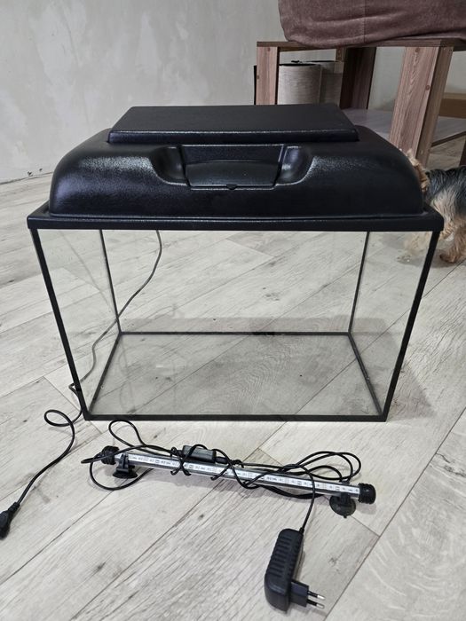 Продам аквариум на 50 литров