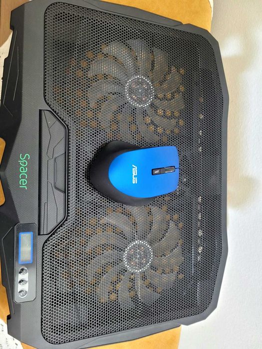 Laptop Lenovo V15 G4 cu procesor Intel® Core™ i5-13420H +cooler+mouse