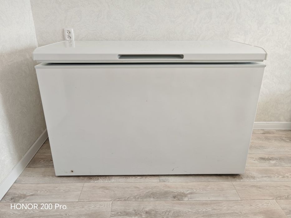 Морозильная камера, морозилка, ларь