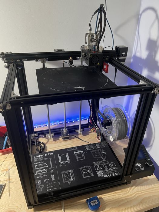 Vand imprimanta 3D Ender 5 pro .