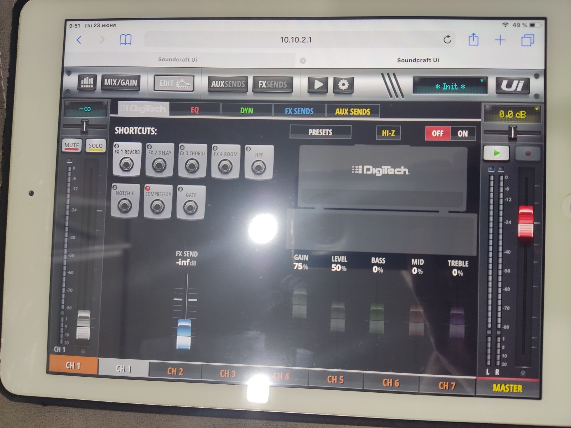 Микшер Soundcraft Ui12+ipad air