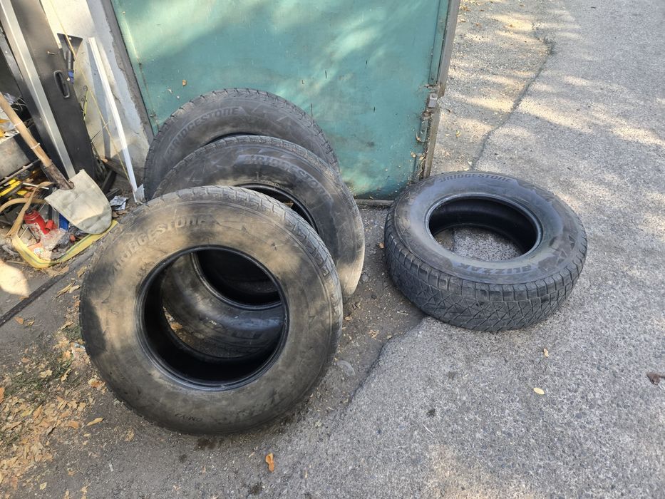 Шины зимние Bridgestone Blizzak