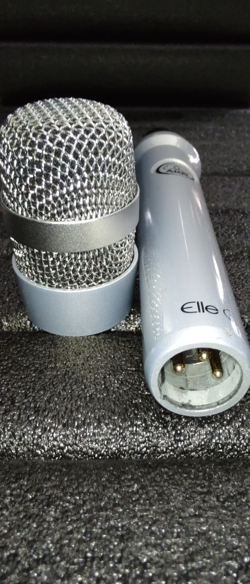 Вокален микрофон AKG Elle C