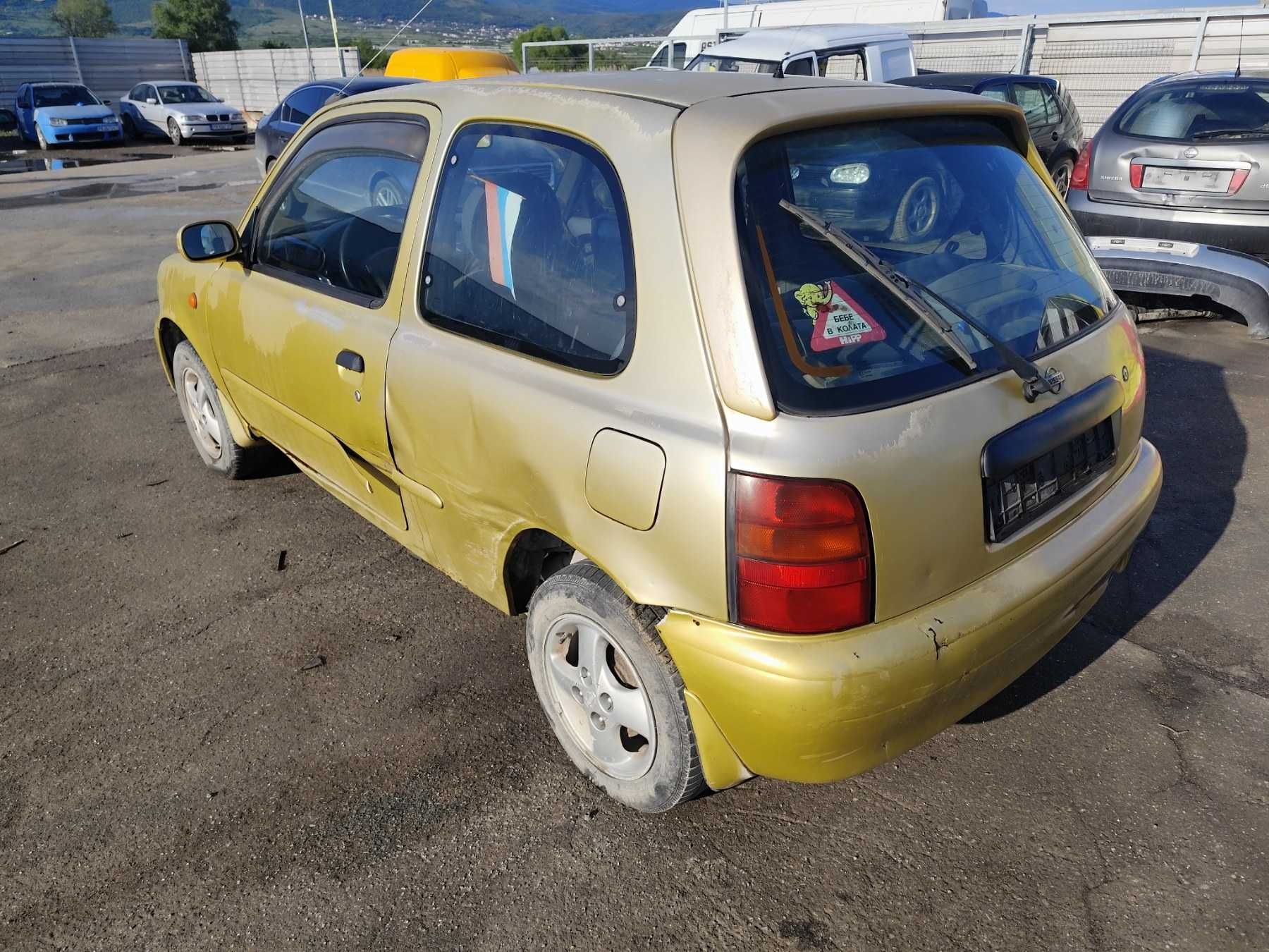 Nissan Micra 1.4 - 88к.с - 1996г. на части