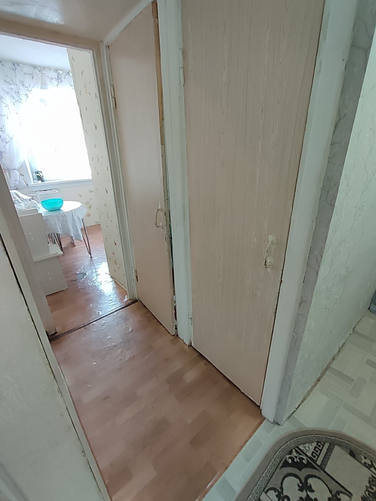 Продам 2 х комн.  квар. 4-8, 3 этаж.