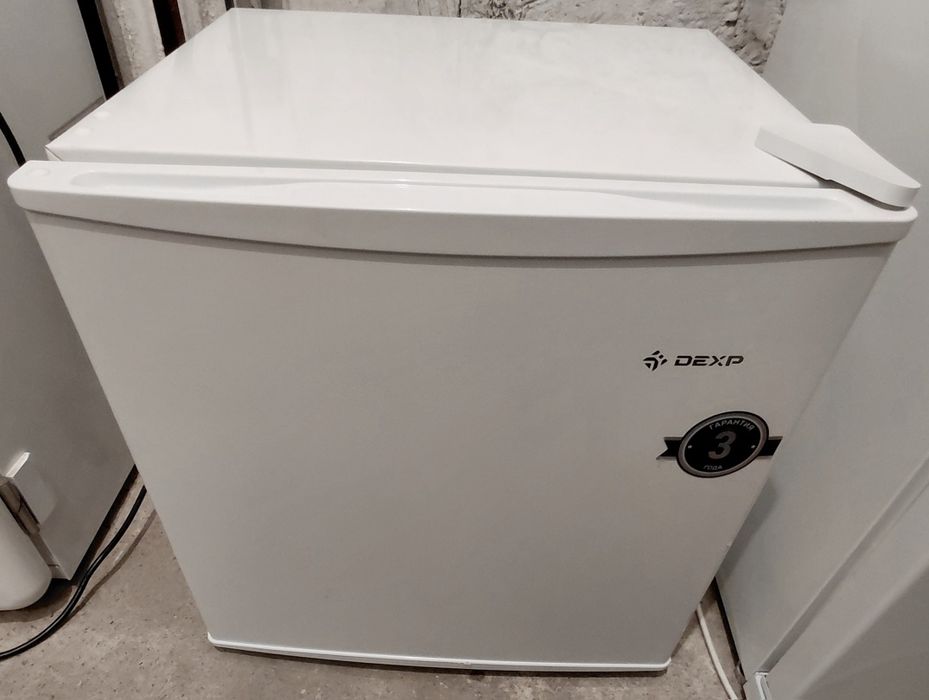 Продам холодильник офисный