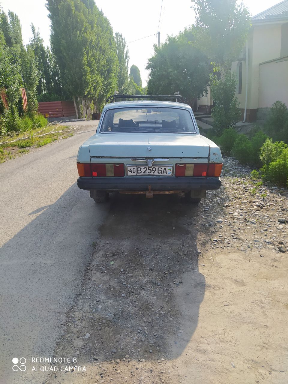Gaz 24 volga sotiladi