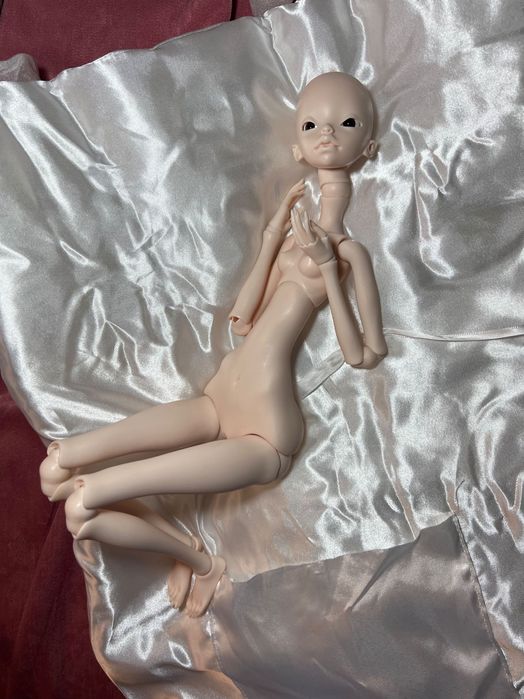 Новая шарнирная кукла