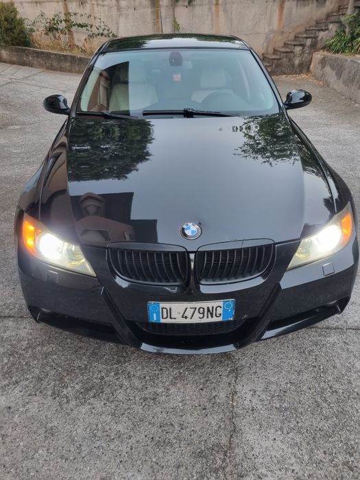 Bmw 330xd.    Berlina