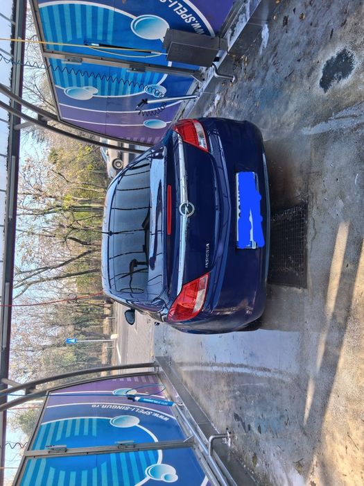 Opel  insignia 1.4limuzina