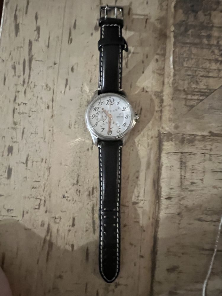 Часовник Festina