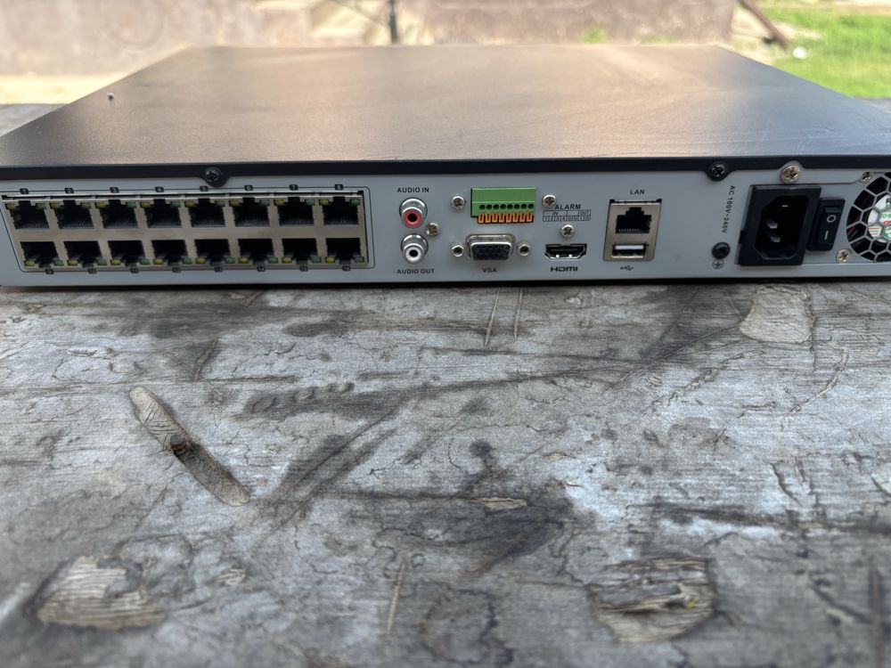 Продается Видеорегистратор HiWatch NVR (сетевой) DS-N316/2(D)