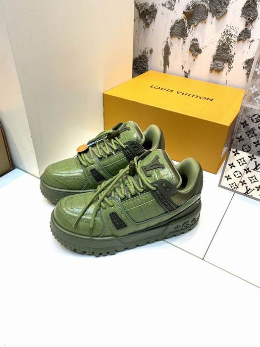 Louis Vuitton adidași noi originali