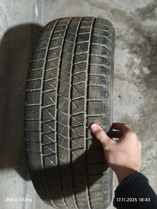 Шины на машину Лексус GS 300  зимнии