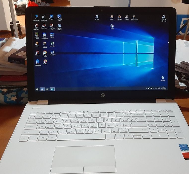 HP Amerikan noutbuk srochna sotiladi!