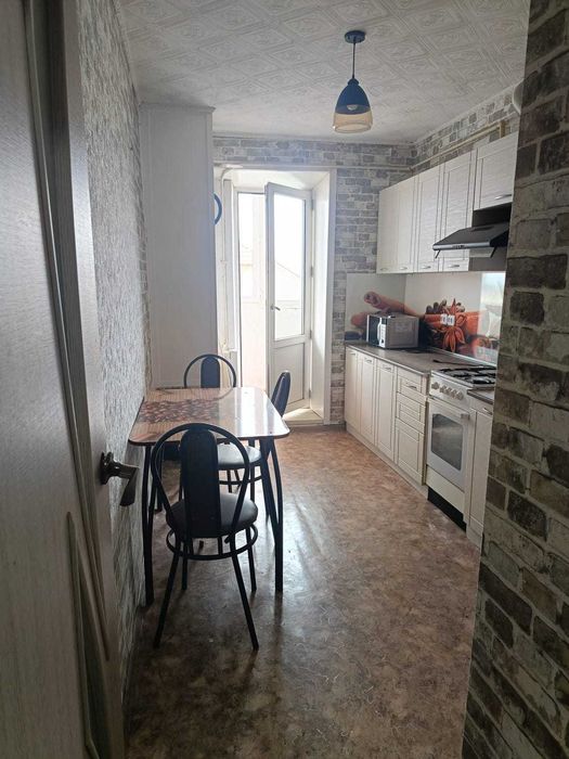 Продам 2 комнатную квартиру по ул.Красноармейская (г.Тобыл)