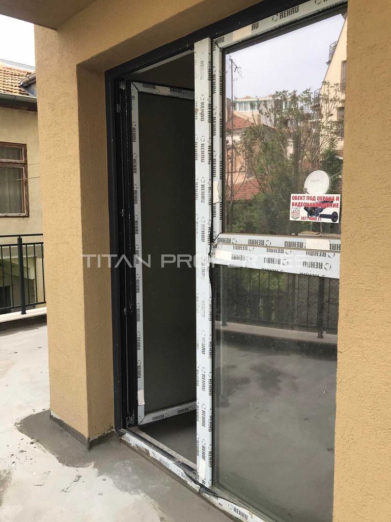Продава се Тристаен апартамент в Варна, Център - 90 кв.м за 2389 €/кв.м - Снимка #7