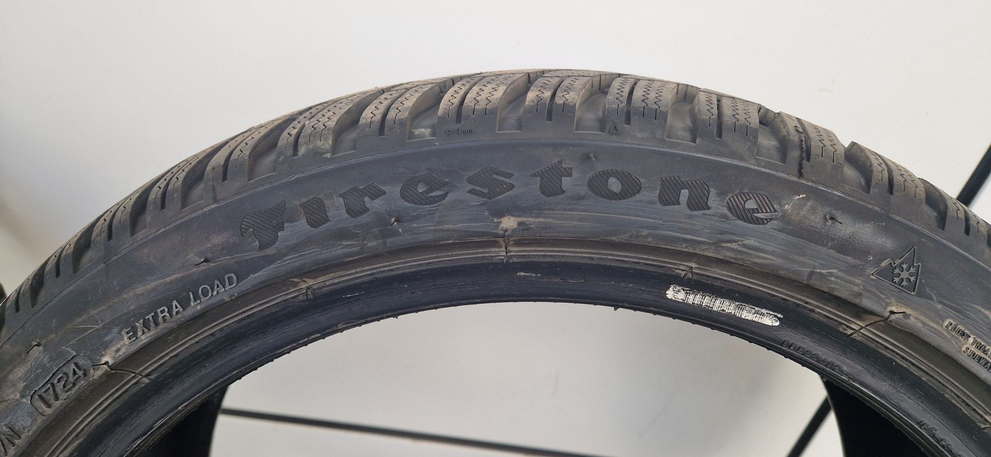 2 бр. Нови Firestone Winterhawk 4