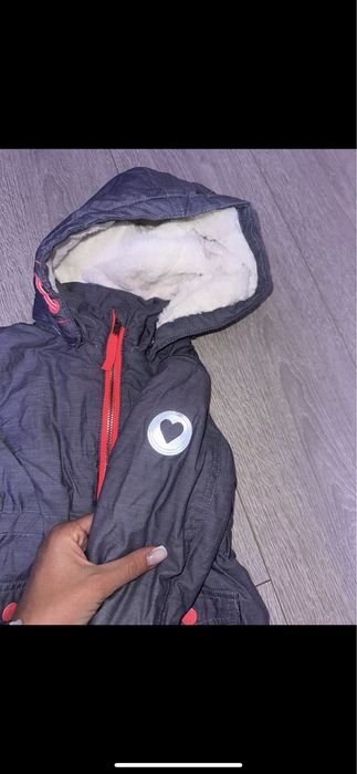 Куртка на девочку