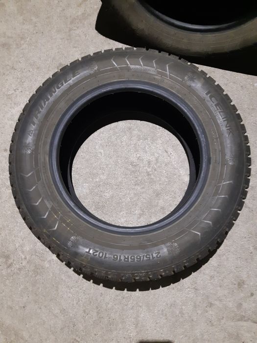 Продам  зимнюю  резину triangle