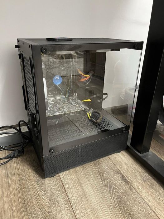 Vând pc în condiție foarte bună,nefolosit