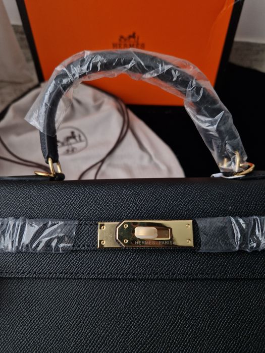 Hermes Kelly 28 Black Gold Hardware
