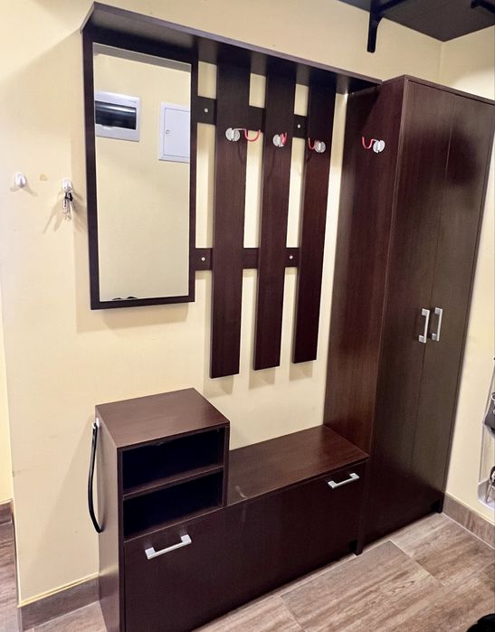 Портманто с гардероб за обувки