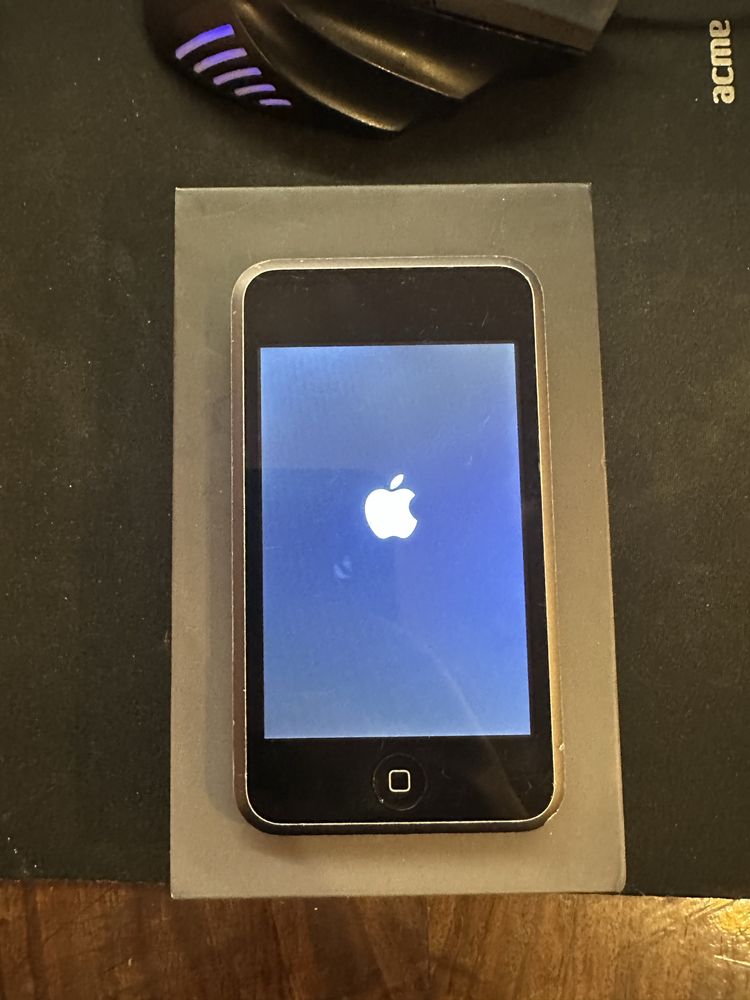 Ipod Touch 1 8gb 2007г