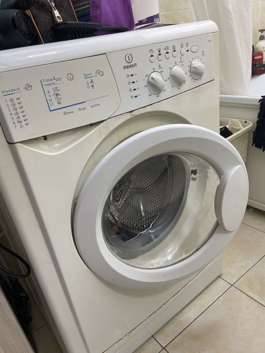 Стиральная машинка Indesit WL85