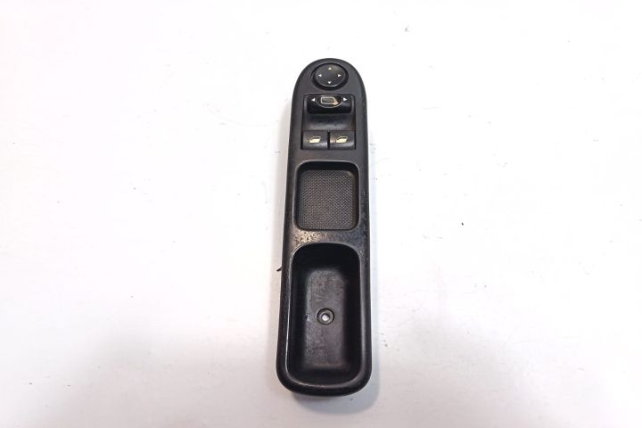 Butoane geam sofer 96351622XT Peugeot 307 prima generatie