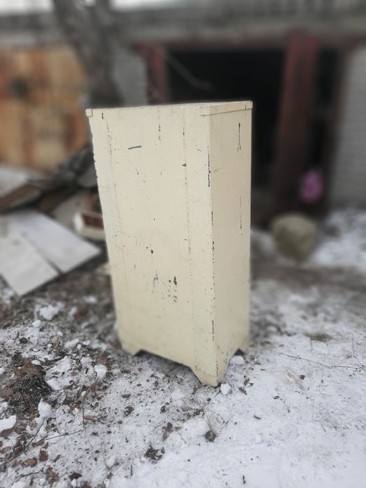 Продам сейф металлический