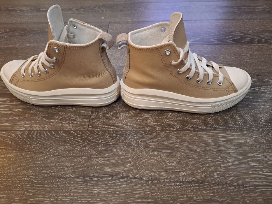 Adidași Converse