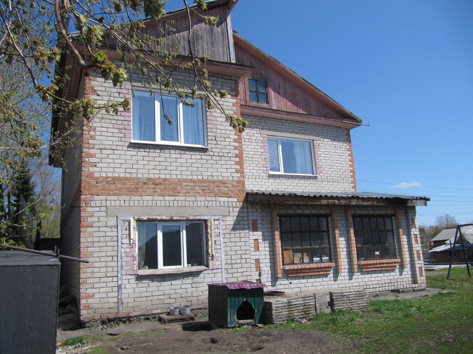 Дом кирпичн 5-комн, 3х-этажн на Аблакетке