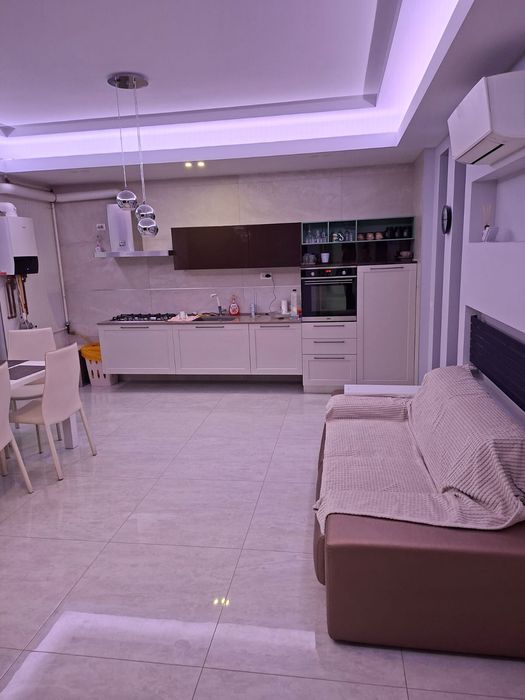 Închiriez apartament Future Residance Giroc