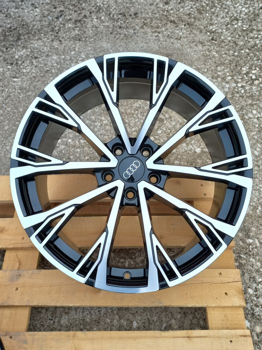 19 Audi Rs line A6 A7 A8 Q3 Q5 Rs6 Rs7 Piano Black 8.5j et35 Чисто Нов
