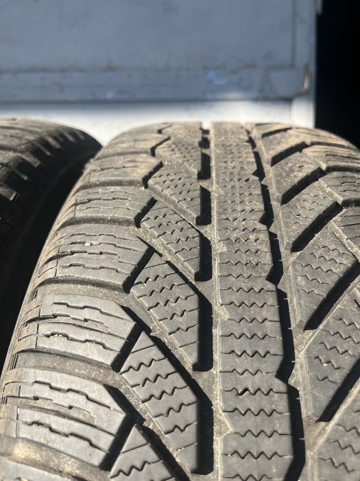 2 бр. зимни гуми 205/60/16 Semperit DOT 2219 6 mm