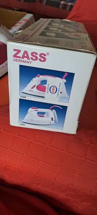 Fier de calcat cu aburi ZASS