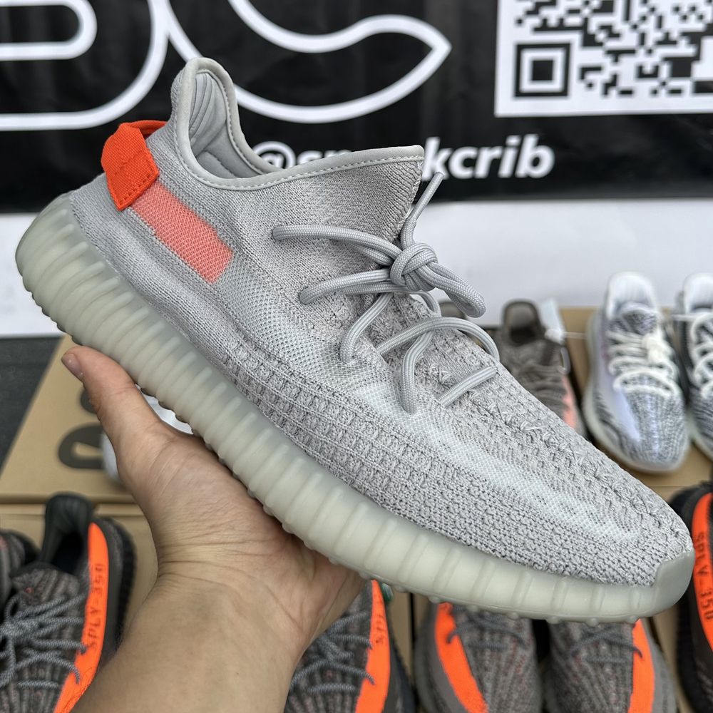 Adidas Yeezy 350 Tail Light 45 1/3