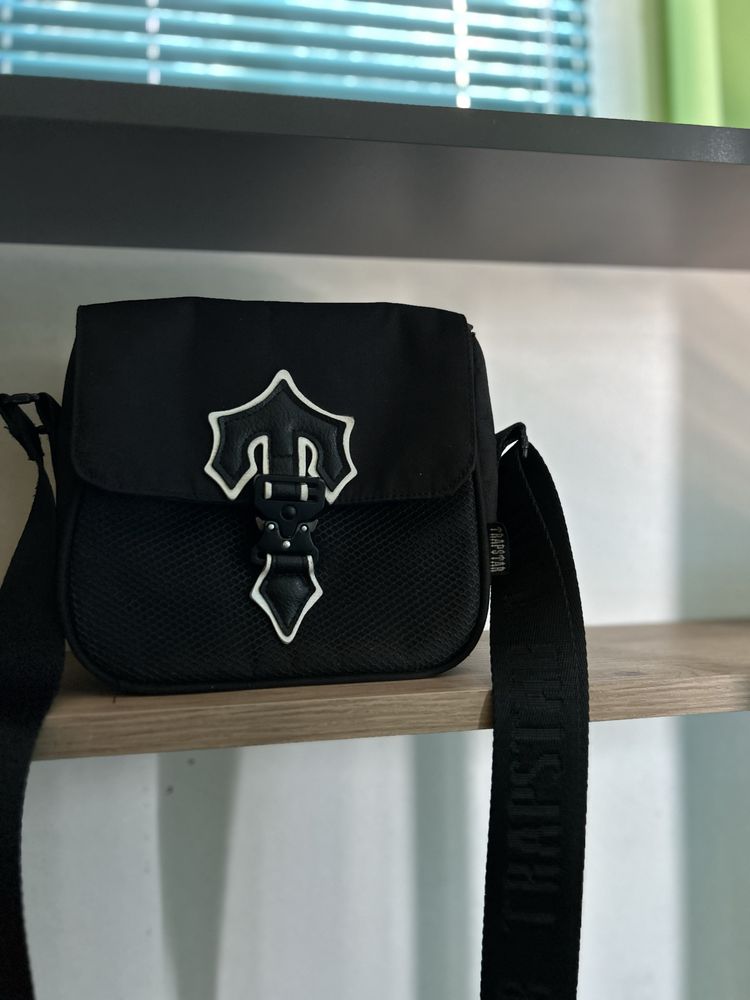 Чанта trapstar black