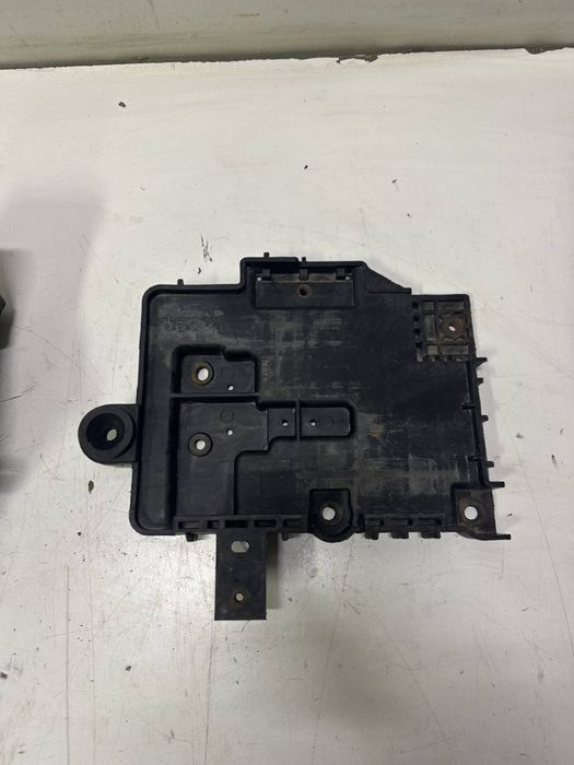 Suport capac baterie acumulator Hyundai i10 2015 - 2019