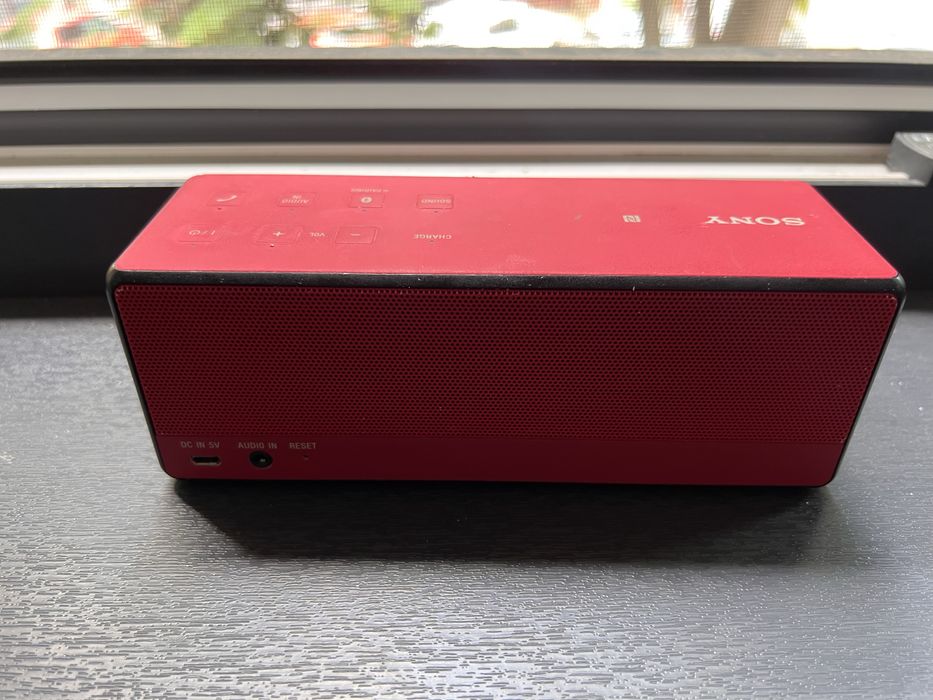 Vand Boxa Sony SRS X3- stare excelenta