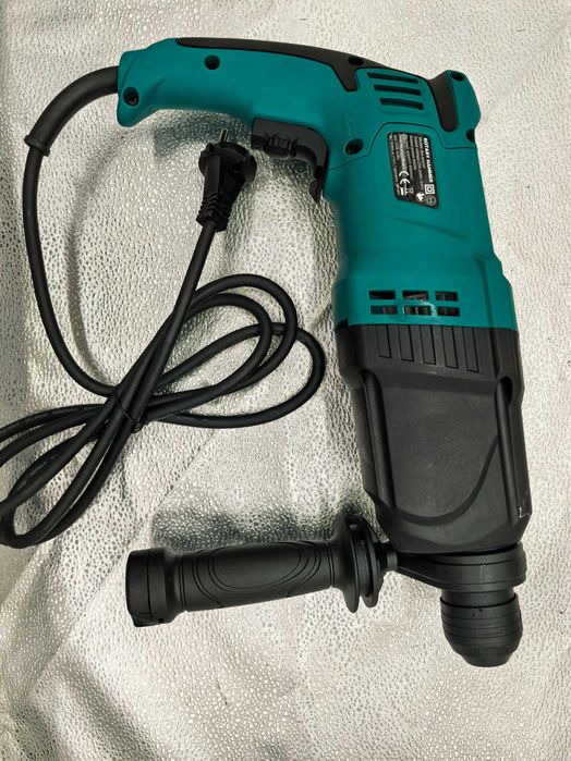 Ciocan rotopercutor 800W Schwartzmann 199 lei