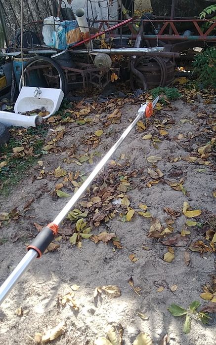 Vand emondor(drujba telescopica de inaltime)stihl(sthil)ht 135 nou