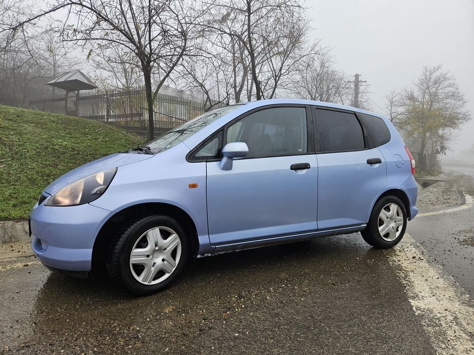 Vand Honda Jazz automată