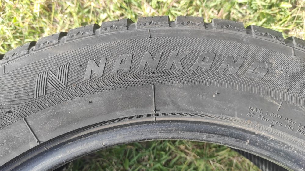 Зимна гума 225/60/18 XL - Nankang