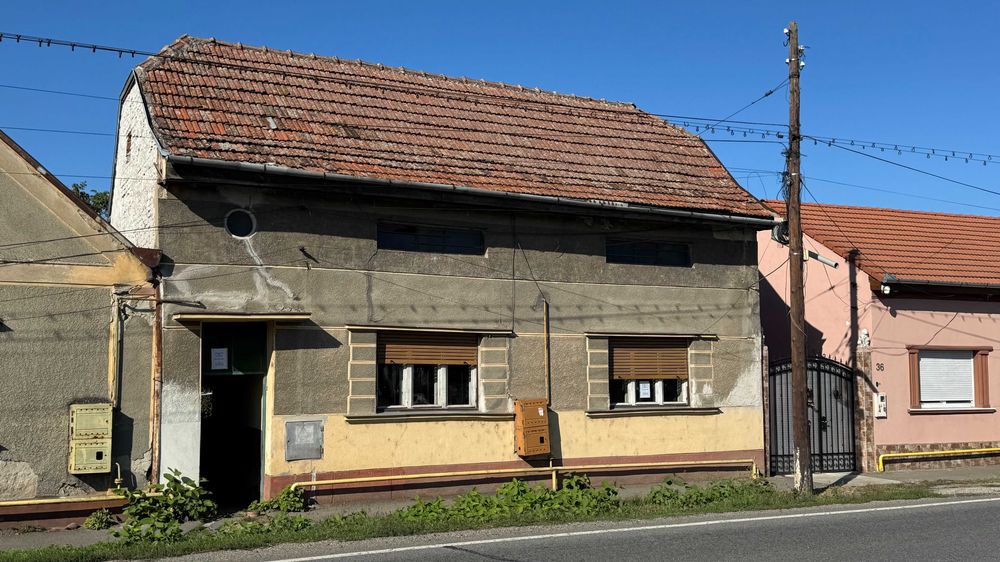 Casă de vânzare în Salonta, vis-a-vis de MOL 2 x 72m2