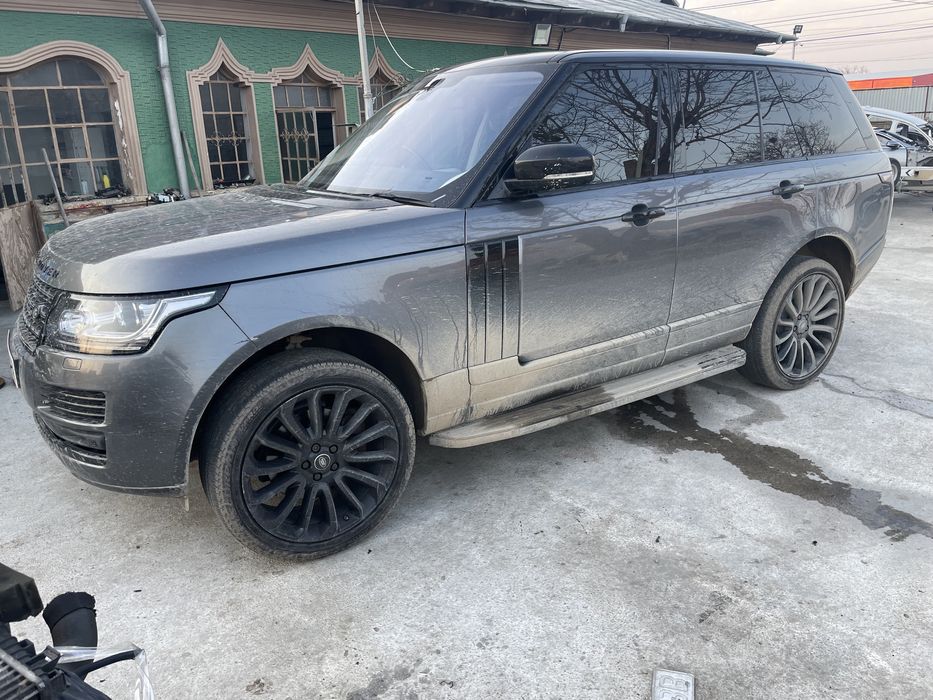 Dezmembrez Range ROVER Vogue 3.0 si 4.4 diesel 2016
