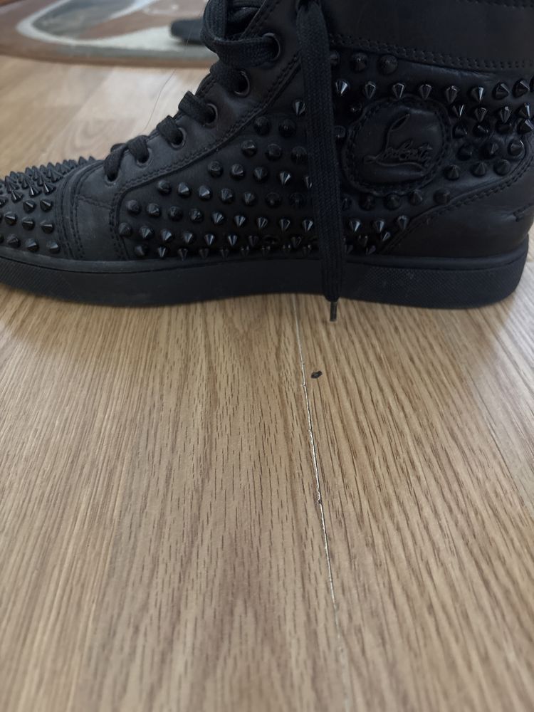Christian Louboutin High Top Sneakers nr.42